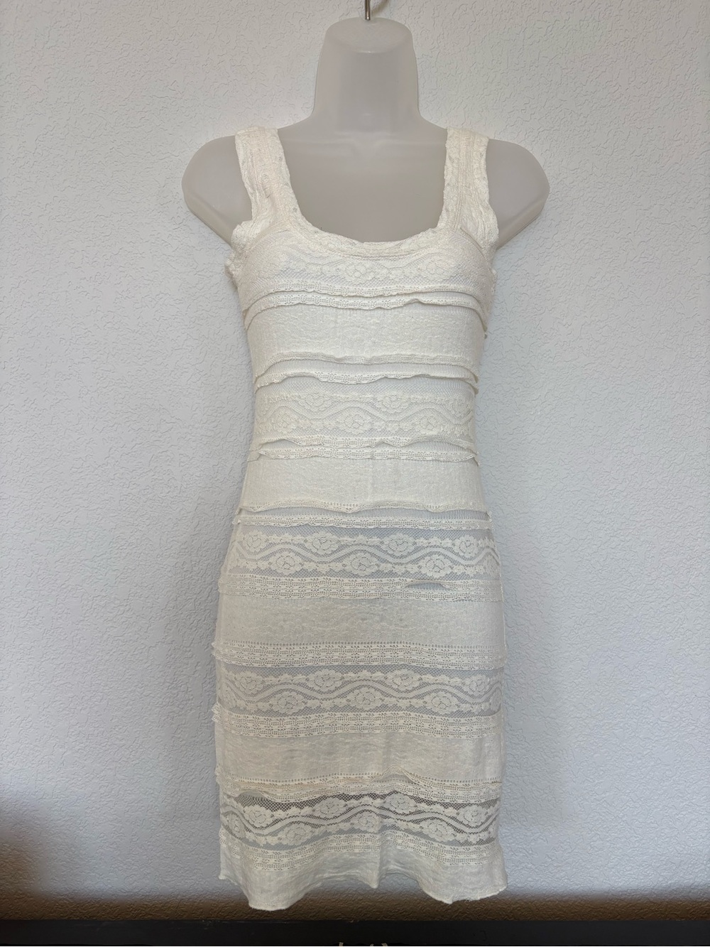 Willow & Clay Cream Lace Mini Dress